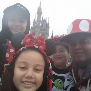 Meet your Posher, Moises